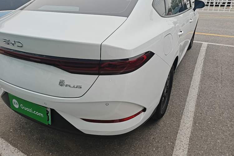 Used BYD Qin PLUS 2025 DM-i Smart Drive 55KM Leading Model Right Rear Taillight