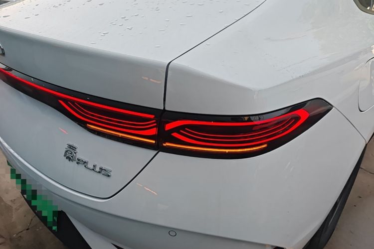 Used BYD Qin PLUS 2025 DM-i Smart Drive 55KM Leading Model Right Rear Taillight