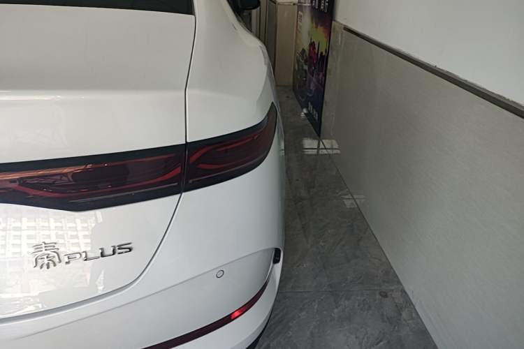 Used BYD Qin PLUS 2025 DM-i Smart Drive 55KM Leading Model Right Rear Taillight