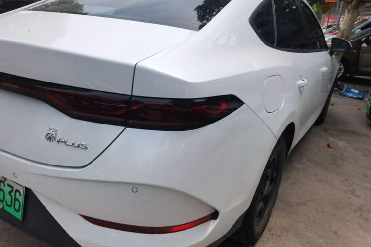 Used BYD Qin PLUS 2025 DM-i Smart Drive 55KM Leading Model Right Rear Taillight