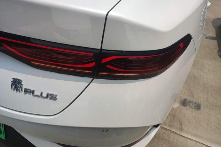 Used BYD Qin PLUS 2025 DM-i Smart Drive 55KM Leading Model Right Rear Taillight