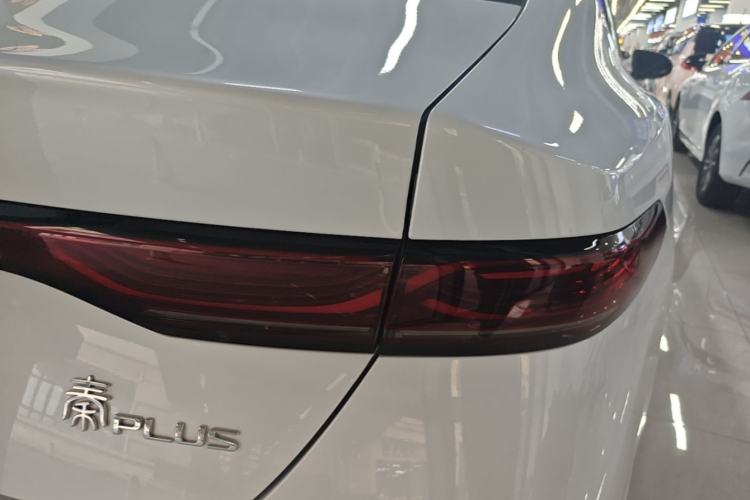 Used BYD Qin PLUS 2025 DM-i Smart Drive 55KM Leading Model Right Rear Taillight