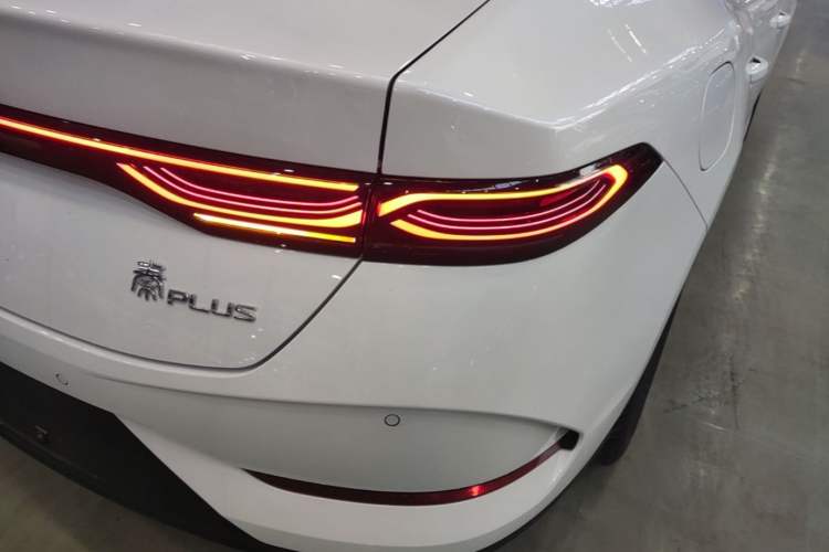 Used BYD Qin PLUS  Right Rear Taillight