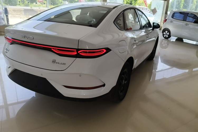 Used BYD Qin PLUS  Right Rear Taillight