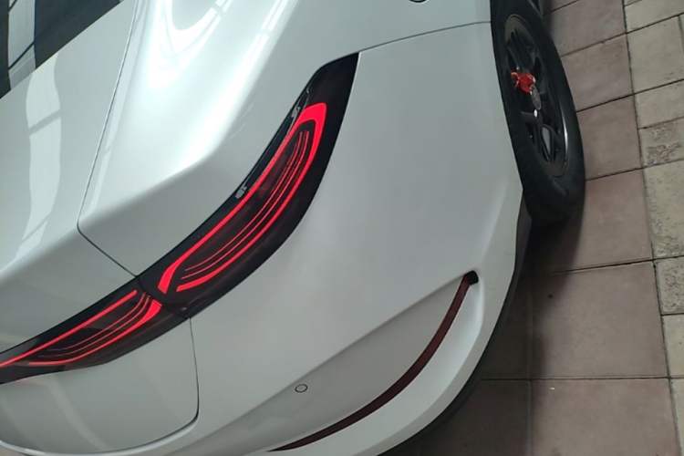 Used BYD Qin PLUS 2025 DM-i Smart Drive 55KM Leading Model Right Rear Taillight