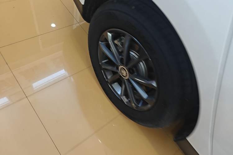 Used BYD Qin PLUS  Right Rear Wheel Hub