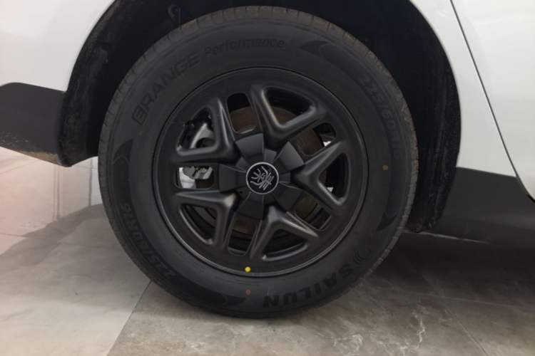 Used BYD Qin PLUS  Right Rear Wheel Hub
