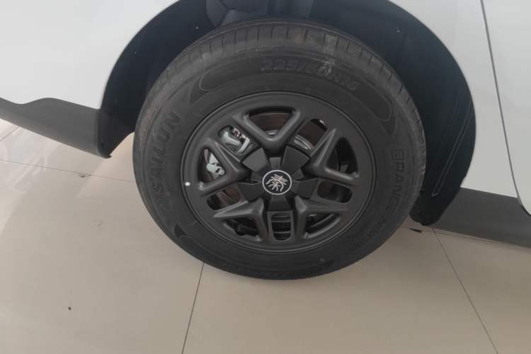 Used BYD Qin PLUS  Right Rear Wheel Hub