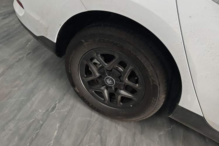 Used BYD Qin PLUS 2025 DM-i Smart Drive 55KM Leading Model Right Rear Wheel Hub