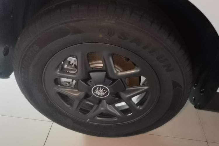 Used BYD Qin PLUS  Right Rear Wheel Hub