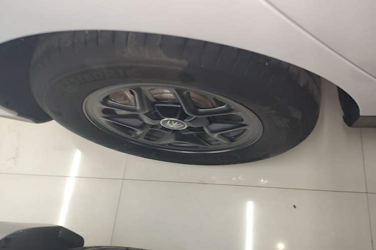 Used BYD Qin PLUS  Right Rear Wheel Hub