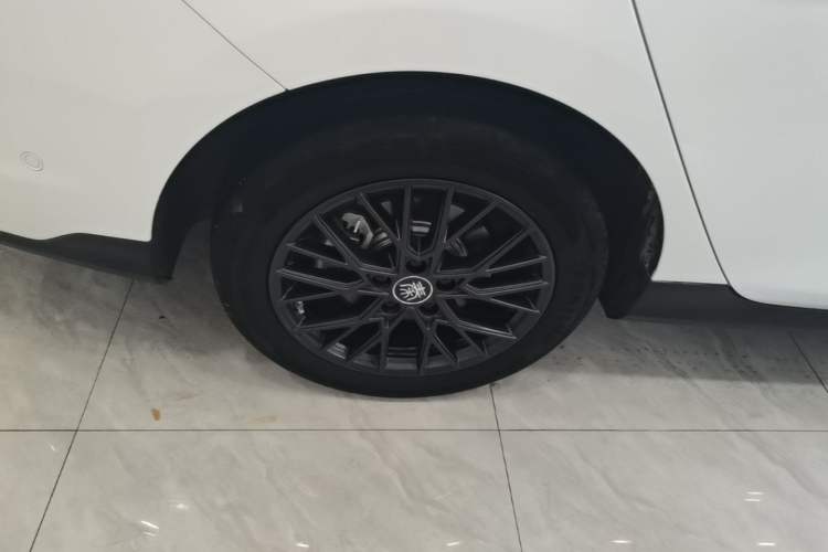 Used BYD Qin PLUS 2025 EV Smart Drive Edition 420KM Leading Model Right Rear Wheel Hub