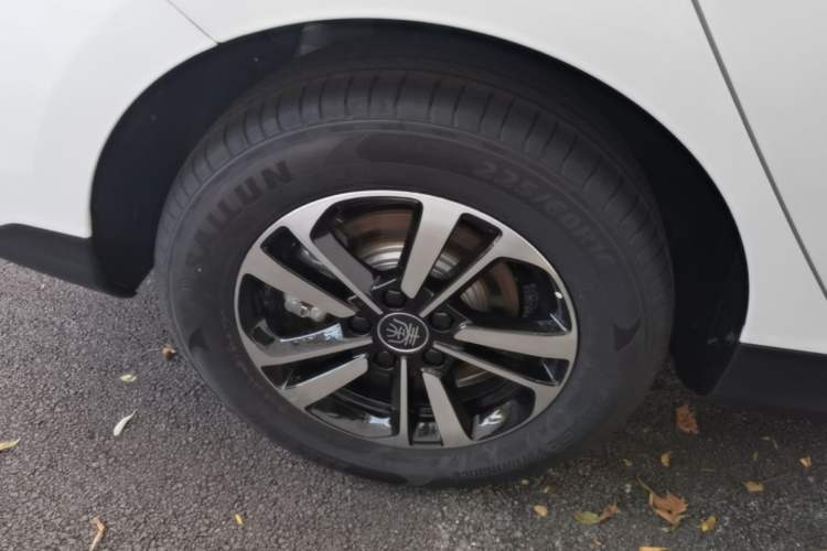 Used BYD Qin PLUS  Right Rear Wheel Hub
