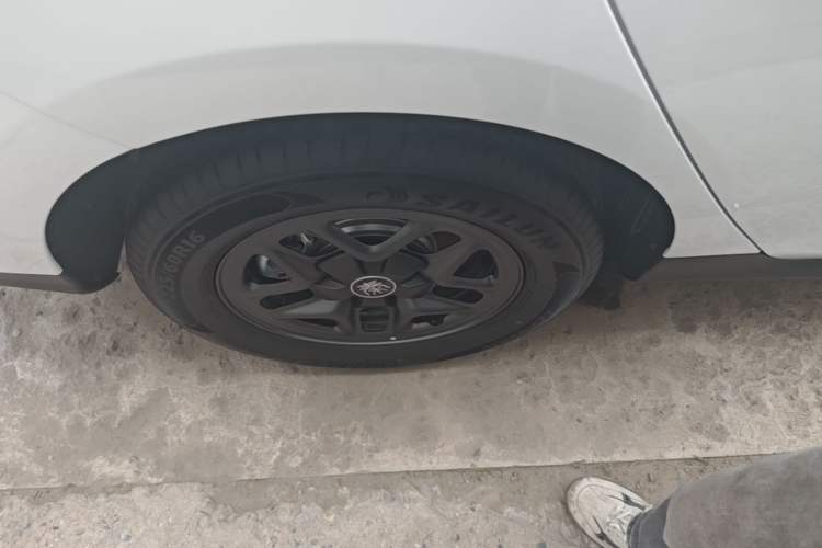 Used BYD Qin PLUS  Right Rear Wheel Hub
