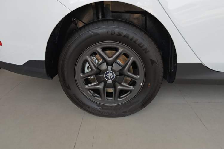 Used BYD Qin PLUS  Right Rear Wheel Hub