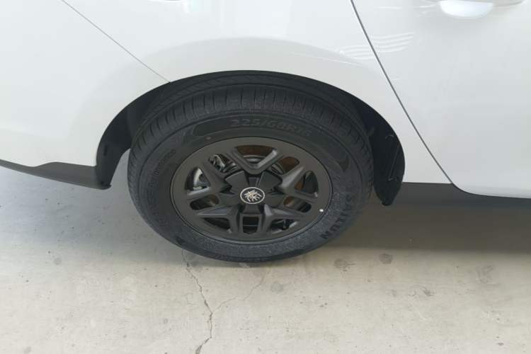 Used BYD Qin PLUS  Right Rear Wheel Hub