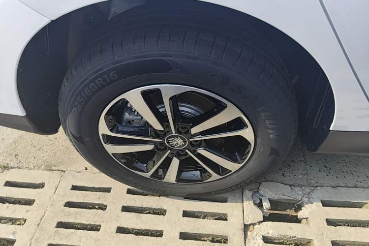 Used BYD Qin PLUS  Right Rear Wheel Hub