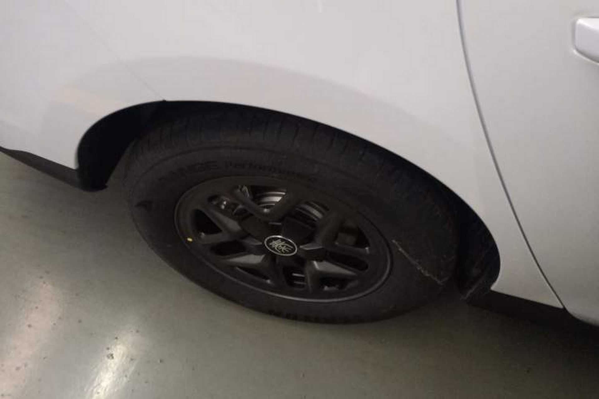 Used BYD Qin PLUS 2025 DM-i Smart Drive 55KM Leading Model Right Rear Wheel Hub