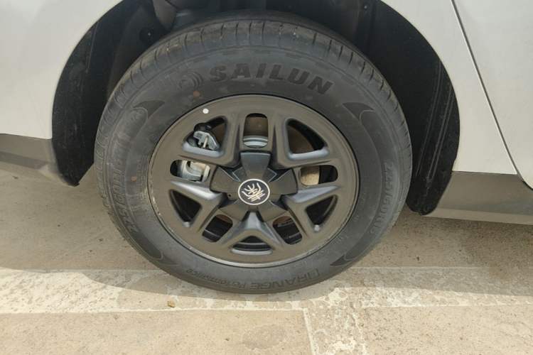 Used BYD Qin PLUS  Right Rear Wheel Hub