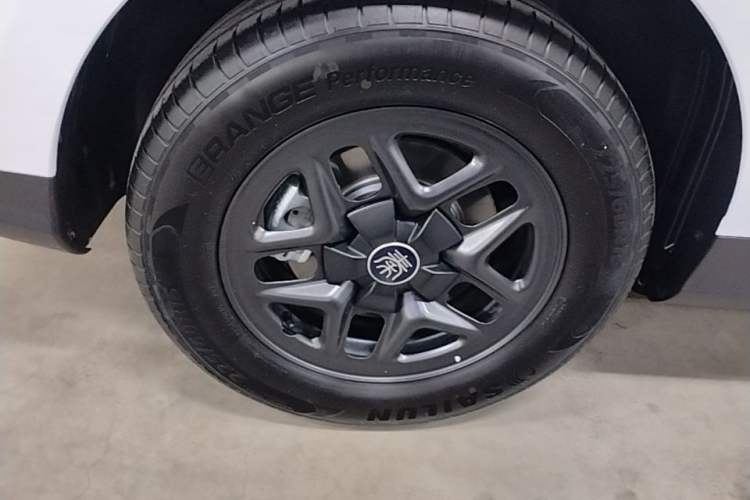 Used BYD Qin PLUS  Right Rear Wheel Hub
