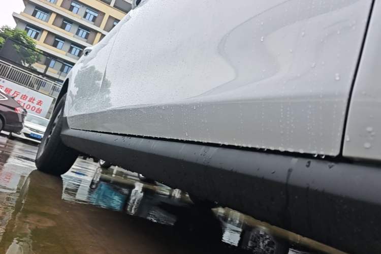 Used BYD Qin PLUS 2025 DM-i Smart Drive 55KM Leading Model Right Side Sill
