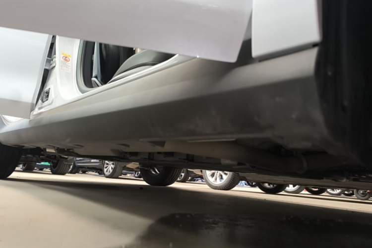 Used BYD Qin PLUS 2025 DM-i Smart Drive 55KM Leading Model Right Side Sill