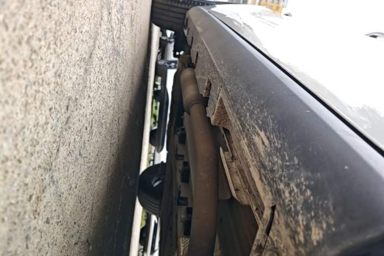 Used BYD Qin PLUS 2025 DM-i Smart Drive 55KM Leading Model Right Side Sill