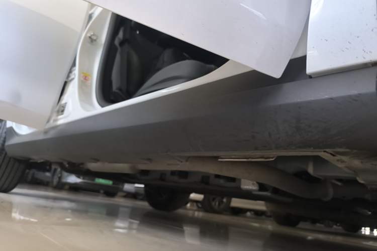 Used BYD Qin PLUS 2025 DM-i Smart Drive 55KM Leading Model Right Side Sill