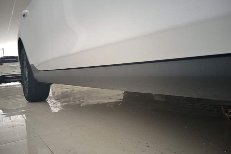 Used BYD Qin PLUS 2025 DM-i Smart Drive 55KM Leading Model Right Side Sill