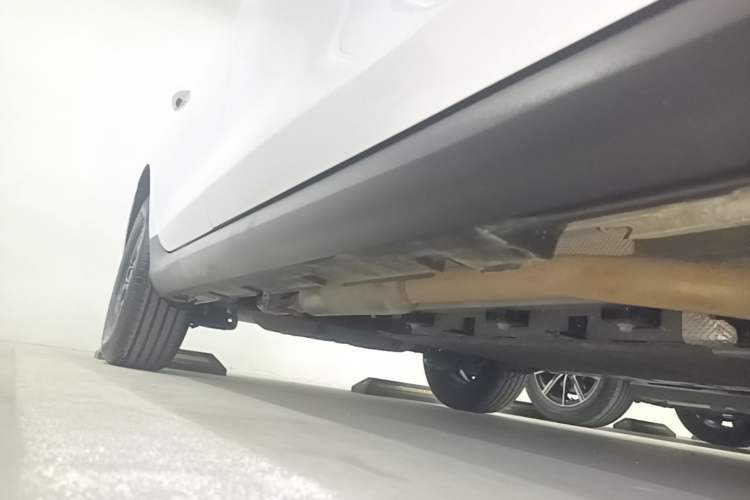 Used BYD Qin PLUS 2025 DM-i Smart Drive 55KM Leading Model Right Side Sill