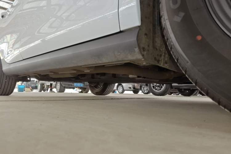 Used BYD Qin PLUS 2025 DM-i Smart Drive 55KM Leading Model Right Side Sill