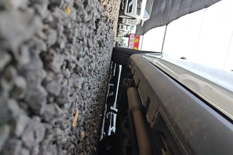 Used BYD Qin PLUS 2025 DM-i Smart Drive 55KM Leading Model Right Side Sill