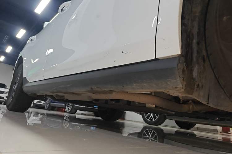 Used BYD Qin PLUS 2025 DM-i Smart Drive 55KM Leading Model Right Side Sill