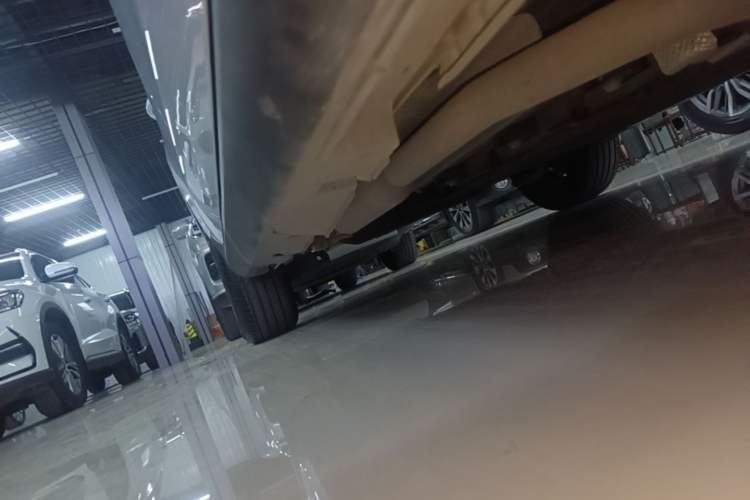 Used BYD Qin PLUS 2025 DM-i Smart Drive 55KM Leading Model Right Side Sill