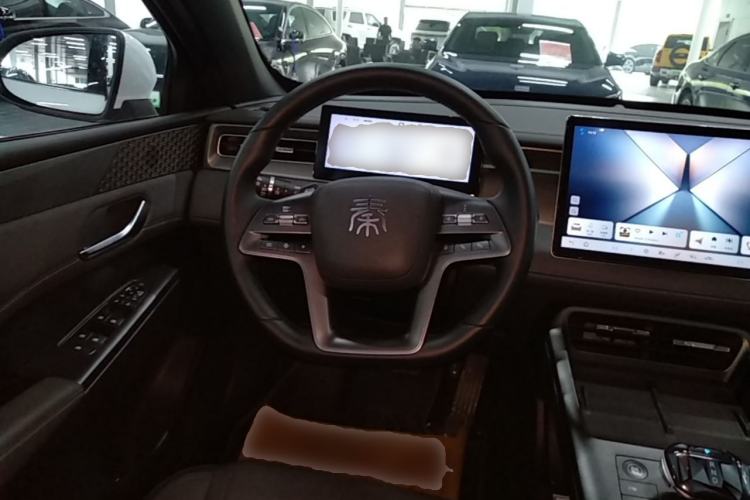 Used BYD Qin PLUS 2025 DM-i Smart Drive 120KM Superior Model Steering Wheel