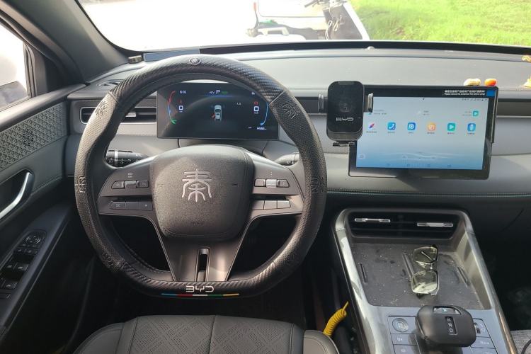 Used BYD Qin PLUS 2025 DM-i Smart Drive 55KM Leading Model Steering Wheel