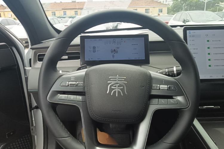 Used BYD Qin PLUS 2025 EV Smart Drive Edition 510KM Leading Model Steering Wheel