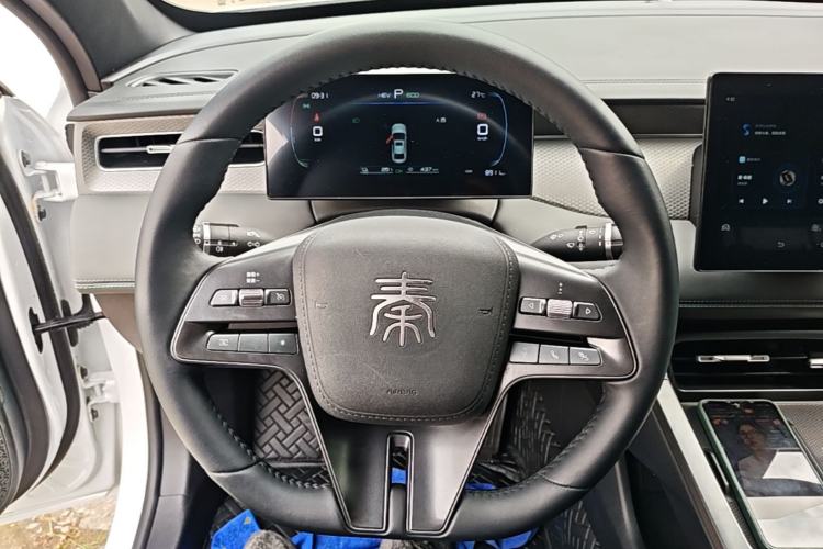 Used BYD Qin PLUS 2025 DM-i Smart Drive 55KM Leading Model Steering Wheel