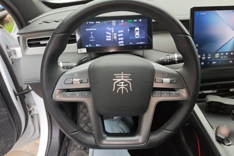 Used BYD Qin PLUS 2025 EV Smart Drive Edition 510KM Leading Model Steering Wheel