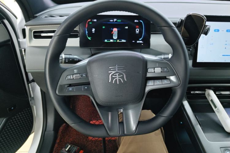 Used BYD Qin PLUS 2025 DM-i Smart Drive 55KM Leading Model Steering Wheel