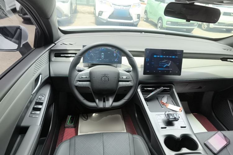 Used BYD Qin PLUS 2025 DM-i Smart Drive 55KM Leading Model Steering Wheel