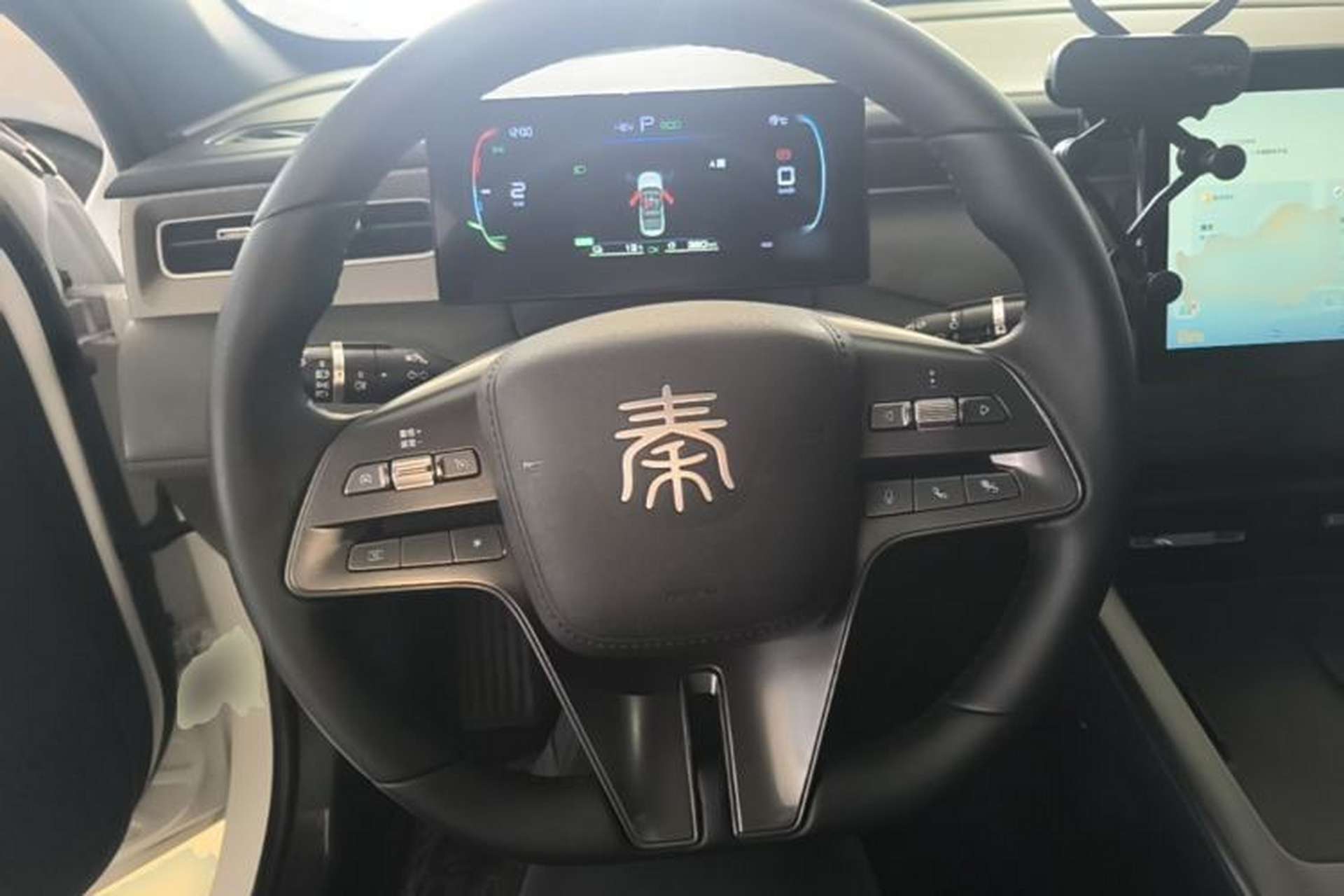 Used BYD Qin PLUS 2025 DM-i Smart Drive 55KM Leading Model Steering Wheel