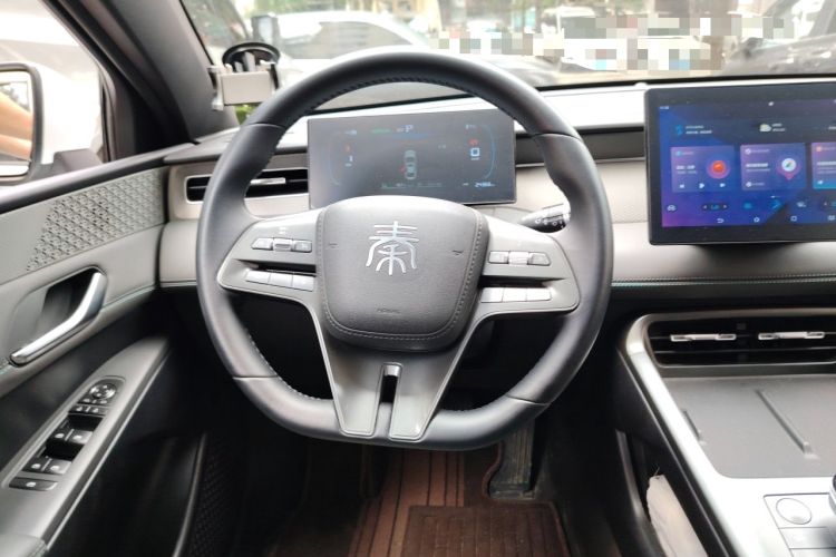Used BYD Qin PLUS 2025 DM-i Smart Drive 55KM Leading Model Steering Wheel