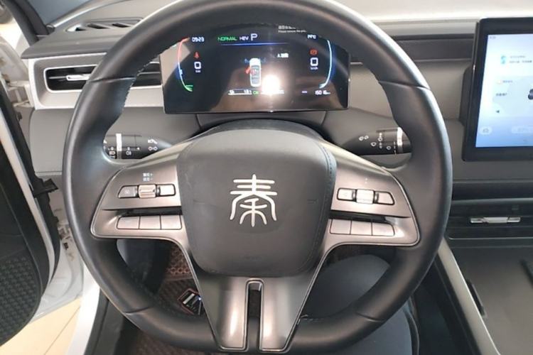 Used BYD Qin PLUS 2025 DM-i Smart Drive 55KM Leading Model Steering Wheel