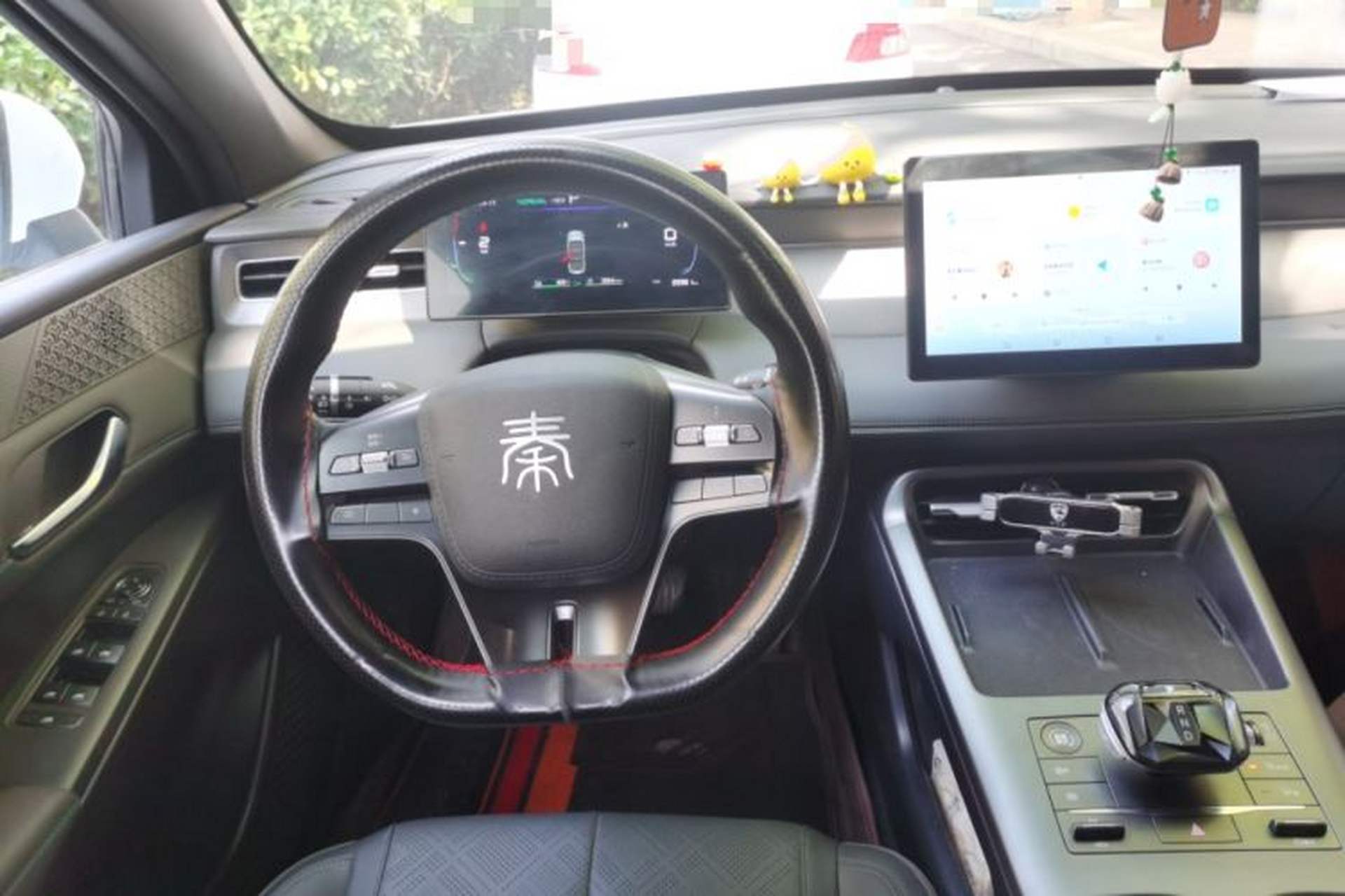Used BYD Qin PLUS 2025 DM-i Smart Drive 55KM Leading Model Steering Wheel