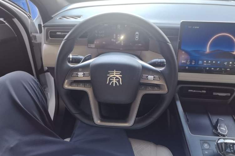 Used BYD Qin PLUS 2025 EV Smart Drive Edition 510KM Leading Model Steering Wheel