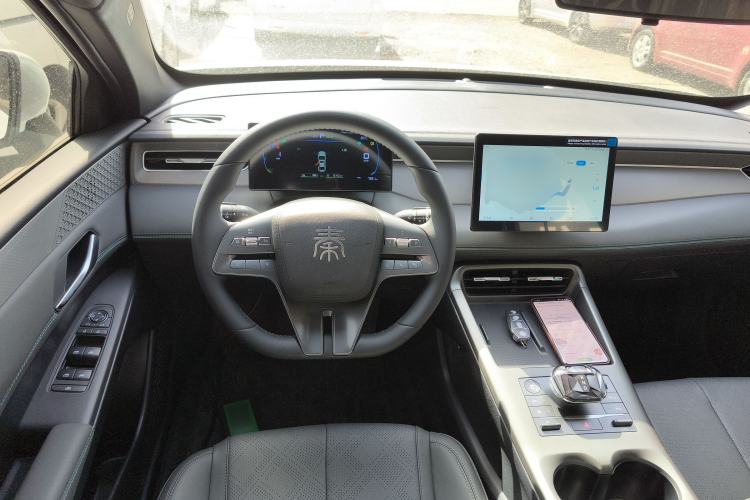 Used BYD Qin PLUS 2025 DM-i Smart Drive 55KM Leading Model Steering Wheel