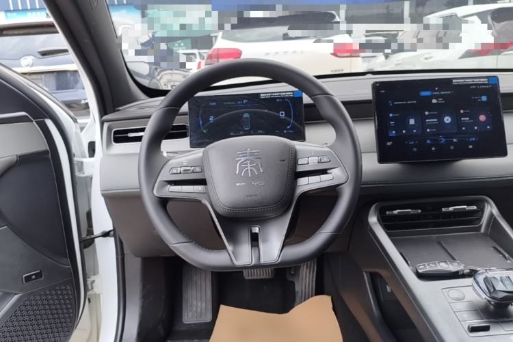 Used BYD Qin PLUS 2025 DM-i Smart Drive 55KM Leading Model Steering Wheel