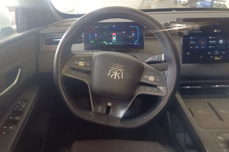Used BYD Qin PLUS 2025 DM-i Smart Drive 55KM Leading Model Steering Wheel