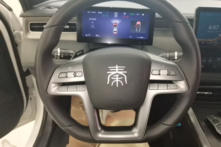 Used BYD Qin PLUS 2025 EV Smart Drive Edition 420KM Leading Model Steering Wheel